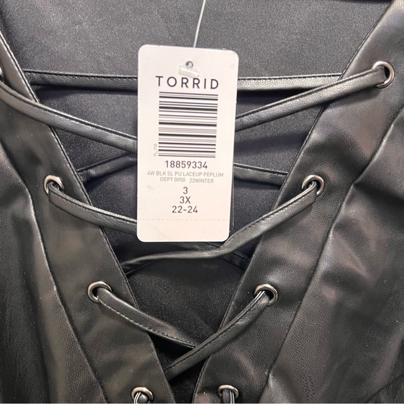 Torrid Peplum Faux Fur Leather Lace Up Top Size 3x NWT Goth Steampunk Rockabilly - Picture 7 of 10